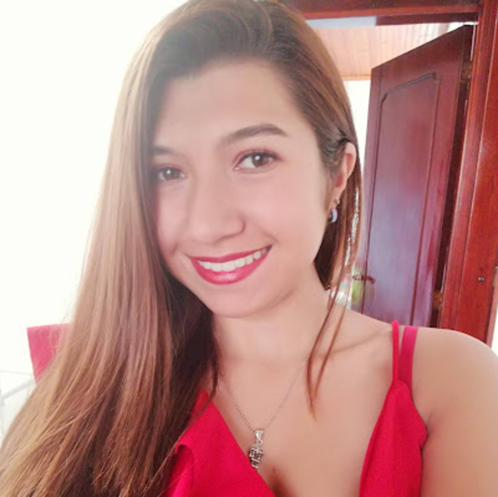 Meet your Posher, Laura